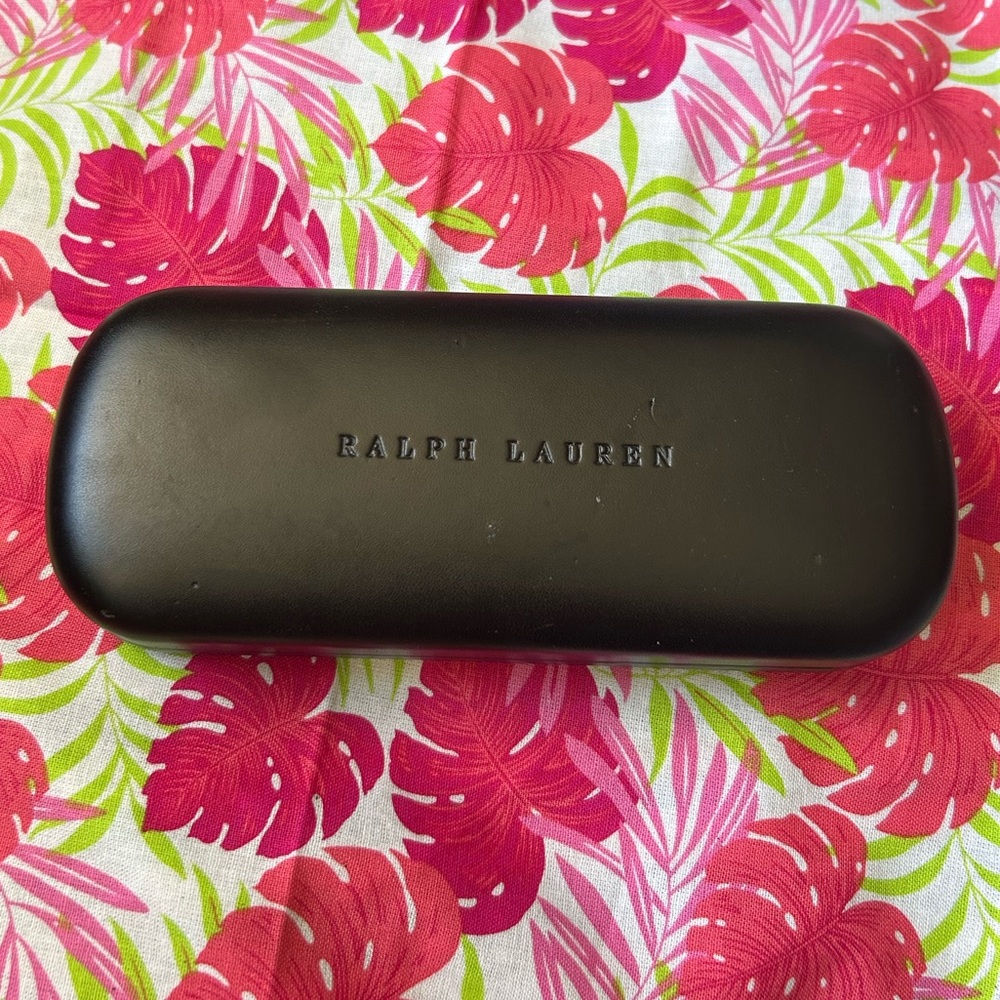 Ralph Lauren case for eyeglasses or sunglasses in color black 🖤
